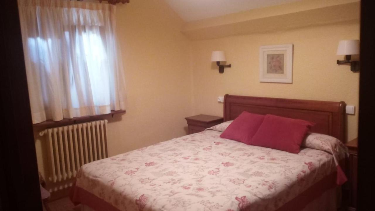 Hostal Casa Sario Jaurrieta Zewnętrze zdjęcie