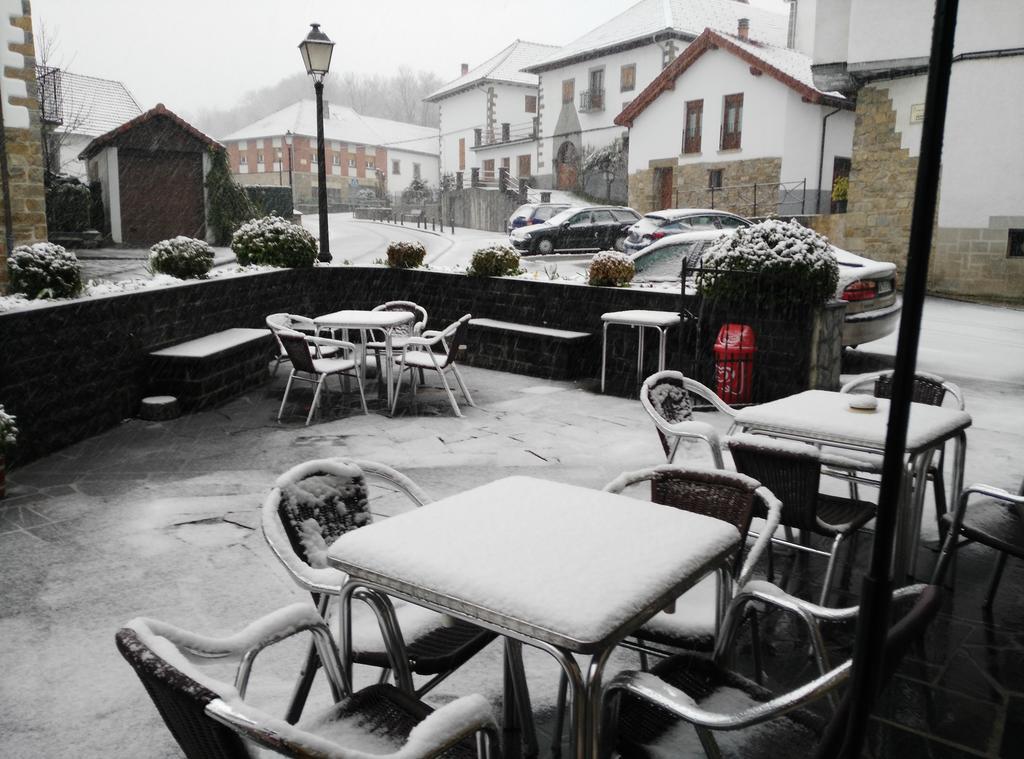 Hostal Casa Sario Jaurrieta Zewnętrze zdjęcie